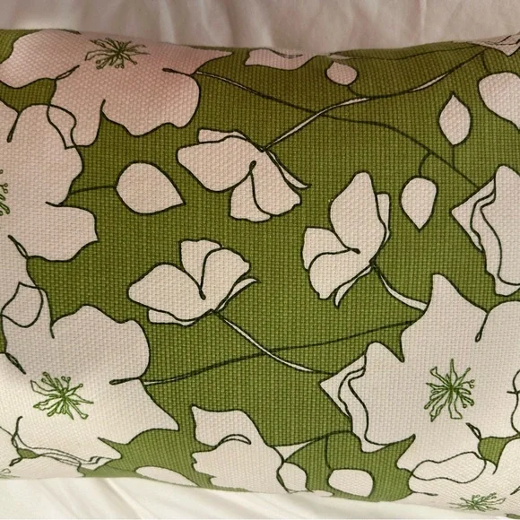 Pillow - Picture 2 of 2